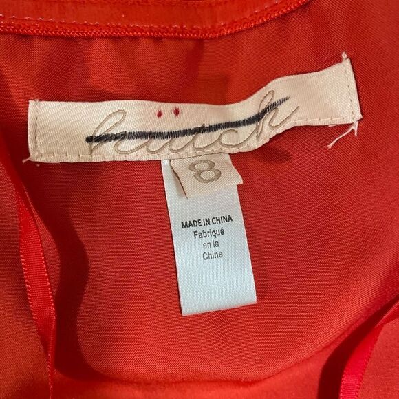 New Anthropologie Hutch Ruffle top size 8 
NWOTânever wornâbefore 
Zip on side - Picture 9 of 9